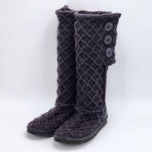 UGG Classic Cardy Knit Button Black Relaxed Boots in Size 6 - Picture 3 of 11